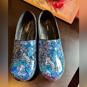 Easy Works Non-Slip, Non-Marking Super Cute Shoes